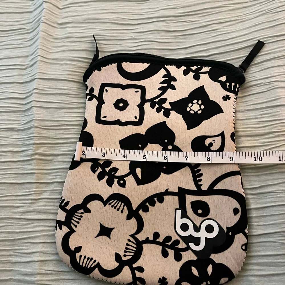 Tablet storage/sleeve